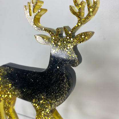 déco renne de noël sur socle paillettes résine epoxy