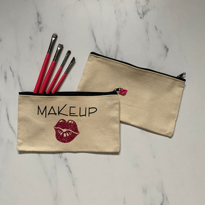 Pochette Makeup Kiss en jute