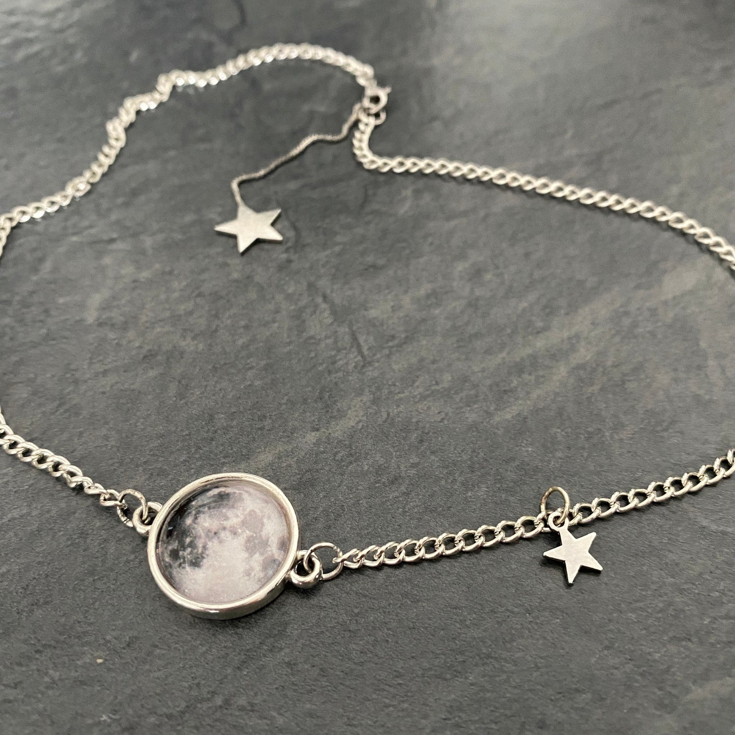 Collier ras de cou « full moon »